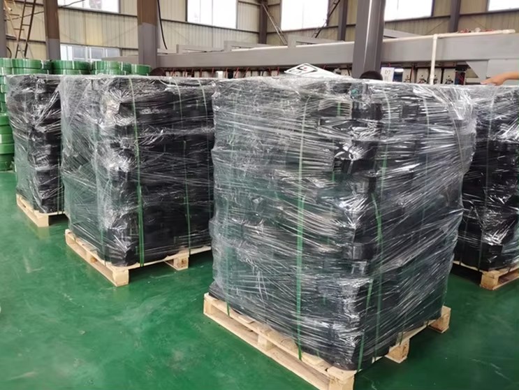 Protection de pente renforcée par géocellules HDPE haute résistance.jpg Protection de pente renforcée par géocellules HDPE haute résistance.jpg