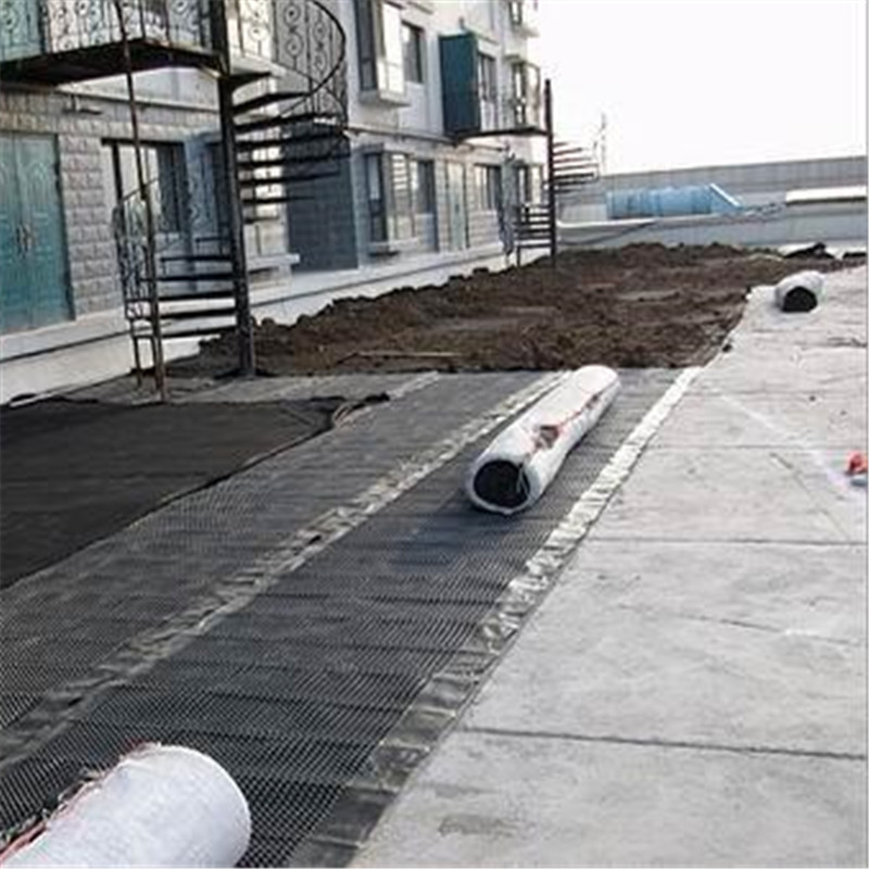 Planche de drainage à fossettes de fondation en plastique.jpg