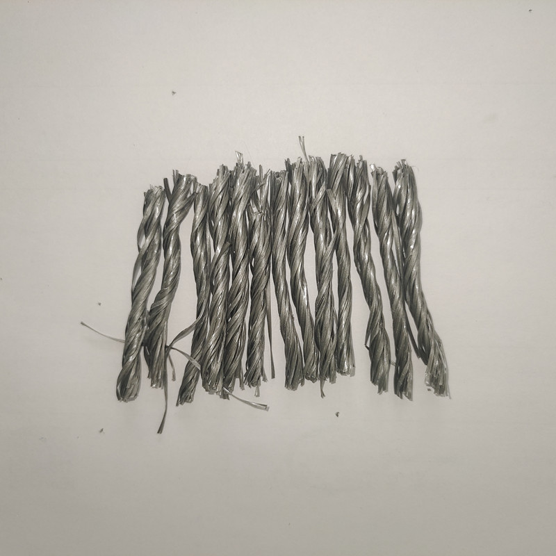 Fibres synthétiques de fibres de polypropylène torsadées.jpg