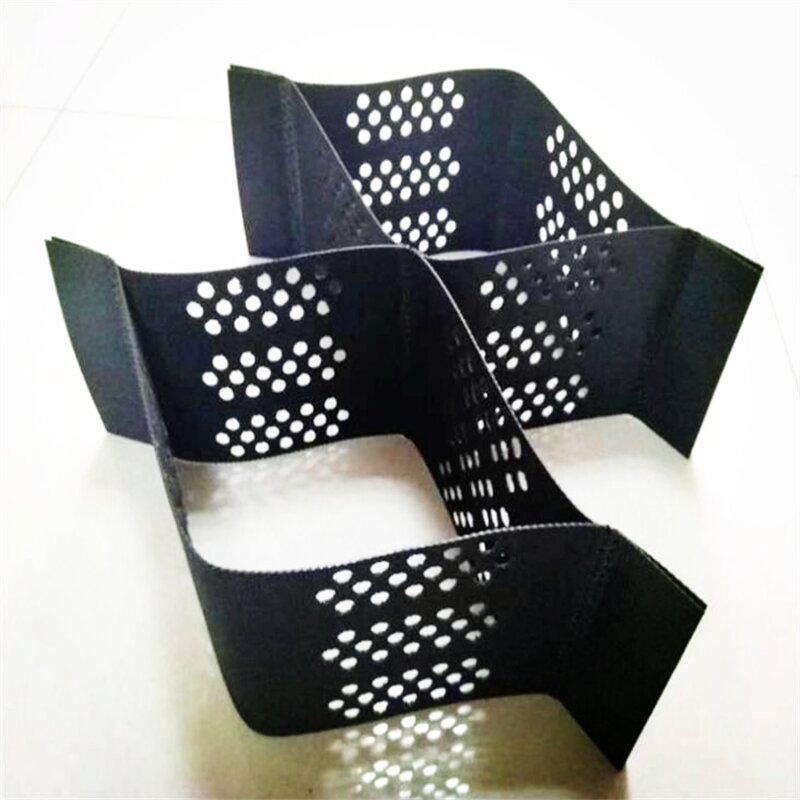 Grille de gravier géocellulaire en PEHD noir.jpg Grille de gravier géocellulaire en PEHD noir.jpg