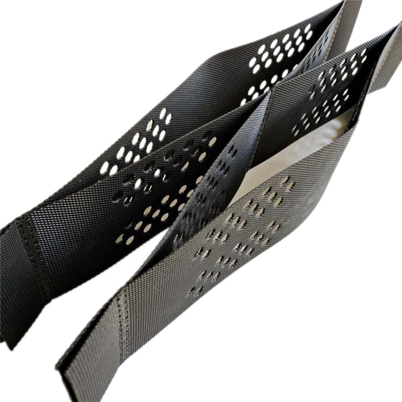 Géocellules géotextiles HDPE noires.jpg