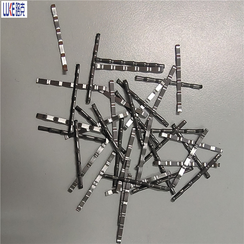 Fibres d'acier de renforcement.jpg Fibres d'acier de renforcement.jpg