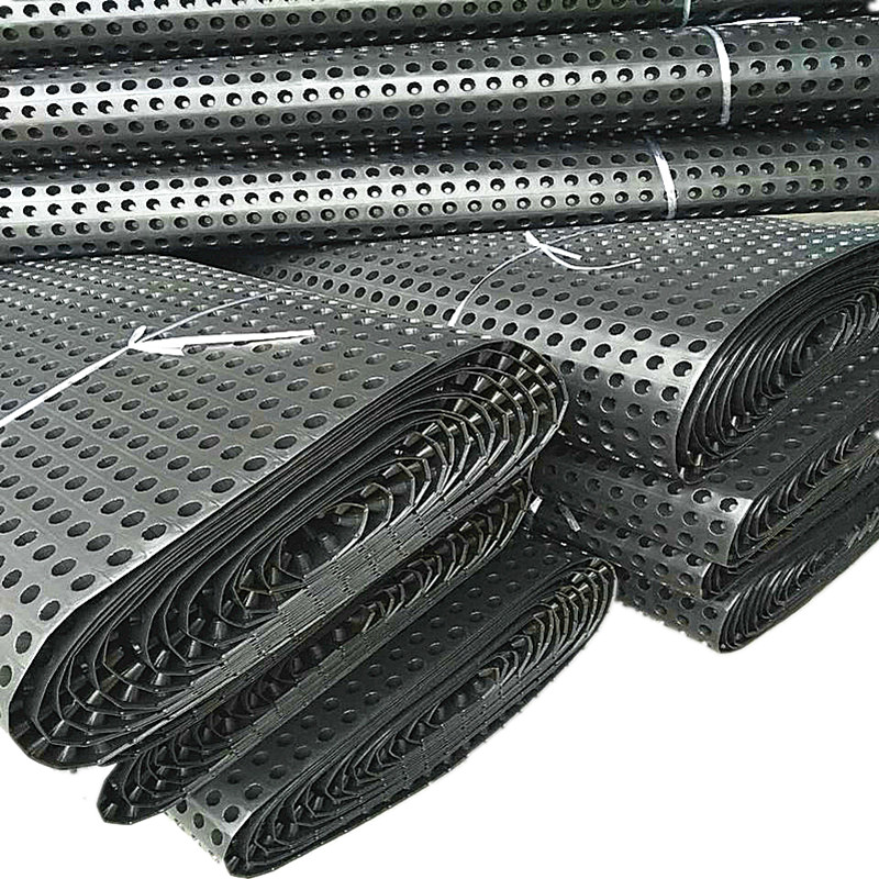 Panneau de drainage pour mur latéral du sous-sol.jpg Panneau de drainage pour mur latéral du sous-sol.jpg