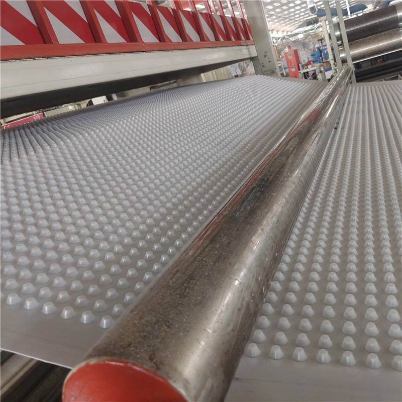 Ligne de production de panneaux de drainage.jpg Ligne de production de panneaux de drainage.jpg