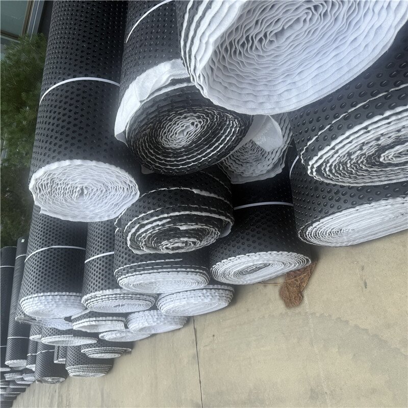 Panneau de drainage composite en PEHD.jpg