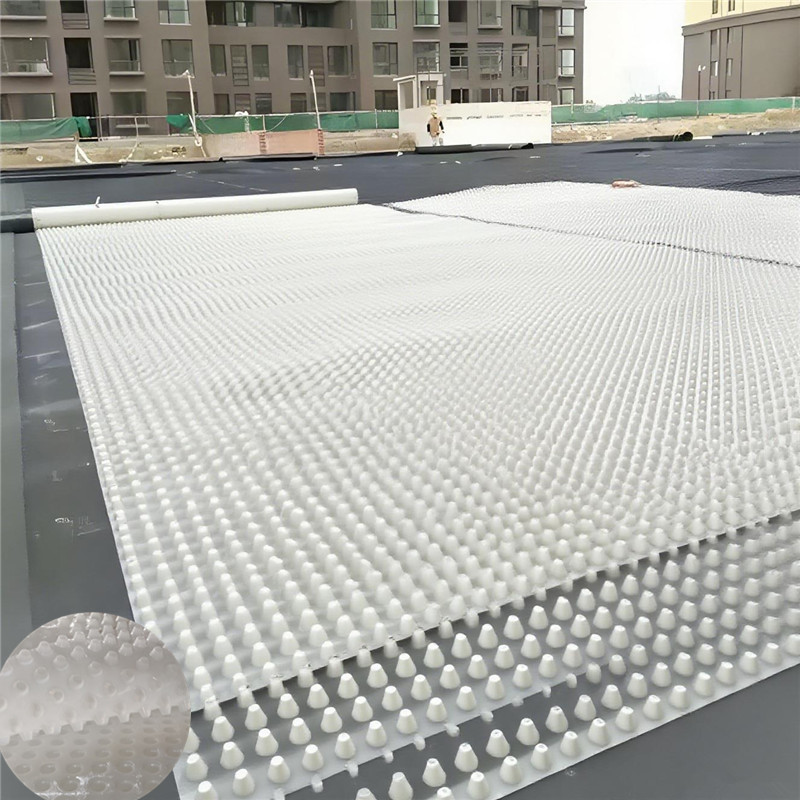 Planche de drainage à fossettes en plastique.jpg Planche de drainage à fossettes en plastique.jpg