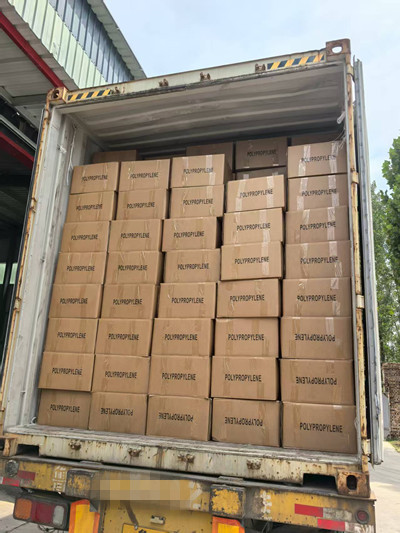 Macrofibre de polypropylène pour autoroute.jpg Macrofibre de polypropylène pour autoroute.jpg