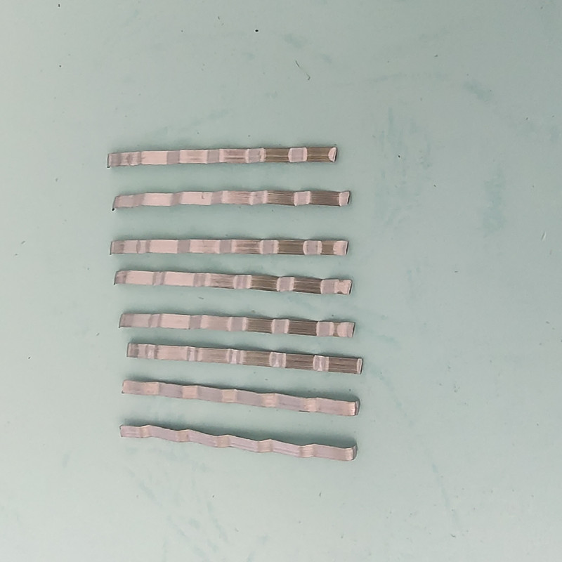 Fibre d'acier ondulée.jpg