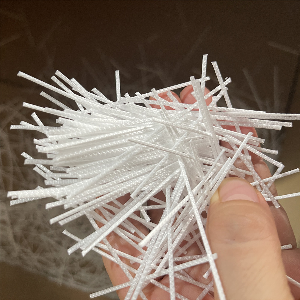 Fibre macro de polypropylène (PP).jpg Fibre macro de polypropylène (PP).jpg