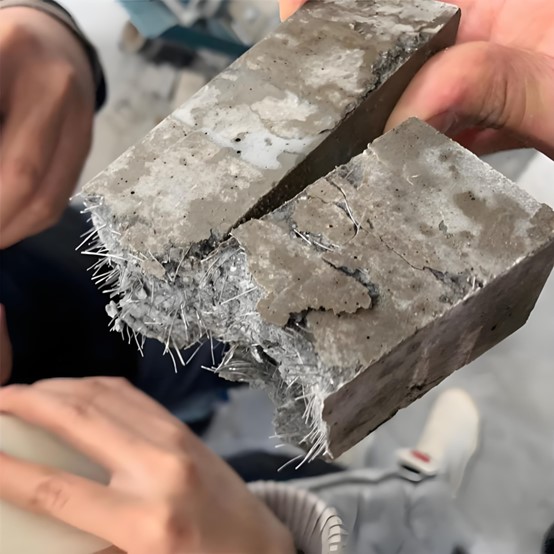 Fibres PP de renforcement anti-fissures.jpg