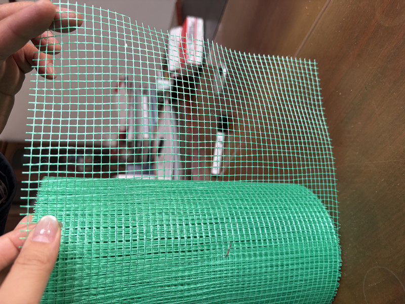 Treillis en fibre de verre pour renforcement mural.jpg