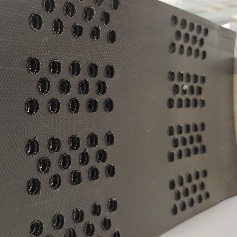 Géocellule en nid d'abeille.jpg