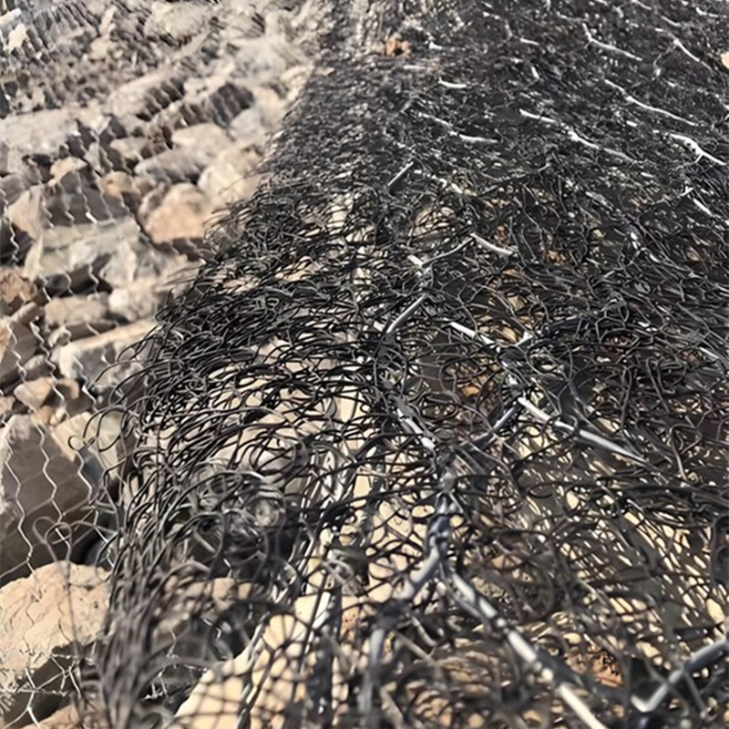 Géomat 3D en PEHD pour la protection des berges de rivière.jpg Géomat 3D en PEHD pour la protection des berges de rivière.jpg