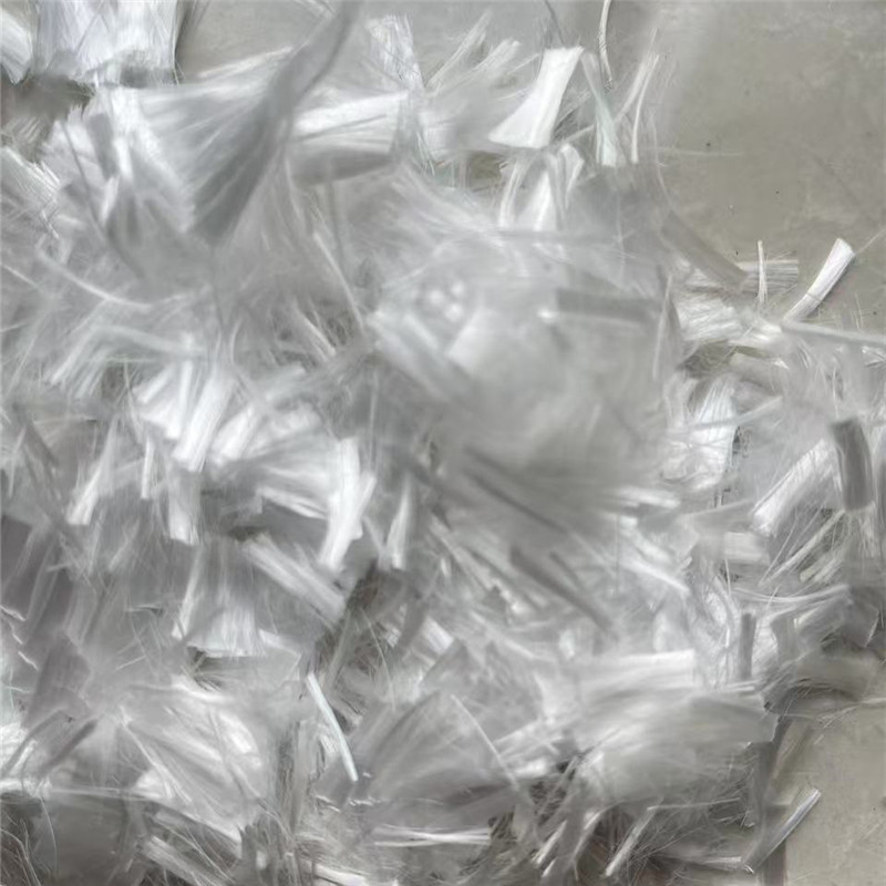 Fibre micro monofilament PP hachée pour mortier de béton projeté.jpg