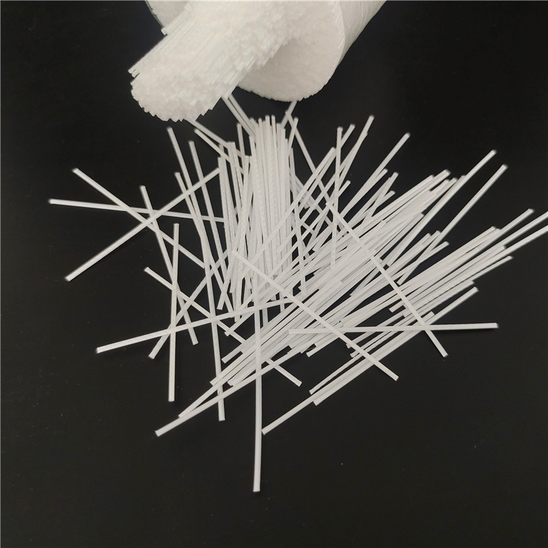 Fibre macro polypropylène pour béton projeté minier.jpg