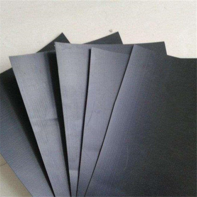 Revêtement de bassin en géomembrane HDPE lisse.jpg