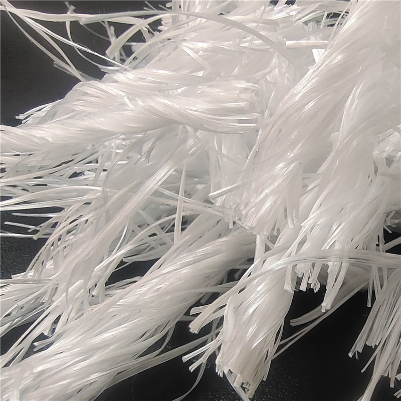 Fibre torsadée PP blanche.jpg