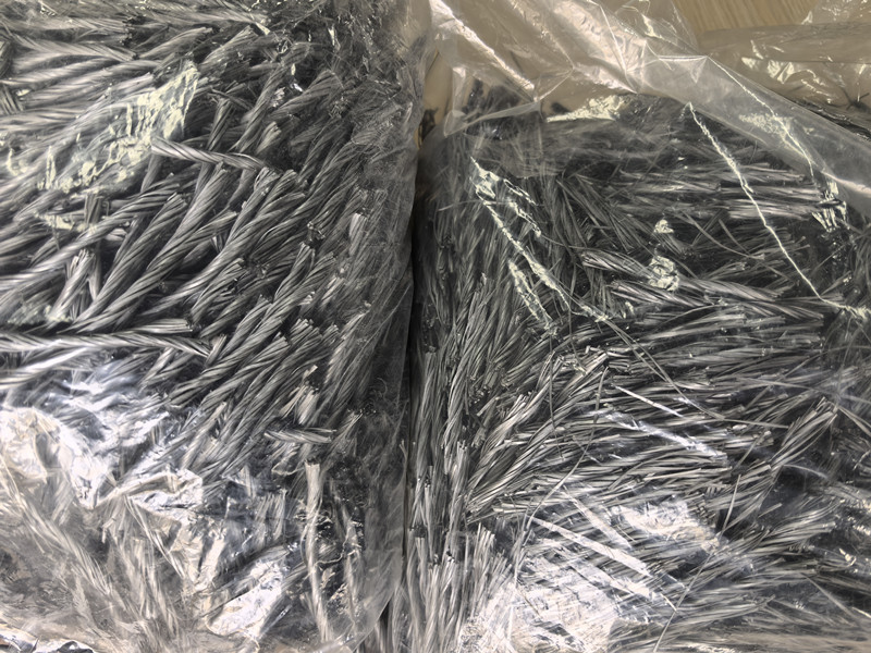 500MPa Fibre de polypropylène fibrillée torsadée pour béton préfabriqué.jpg