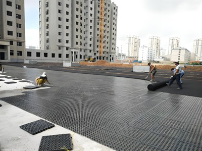 Panneau de drainage à fossettes en plastique.jpg