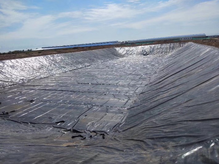 Which geomembrane for landfill project.jpg Which geomembrane for landfill project.jpg