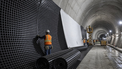 Panneau de drainage à fossettes en PEHD pour revêtements de tunnels.jpg